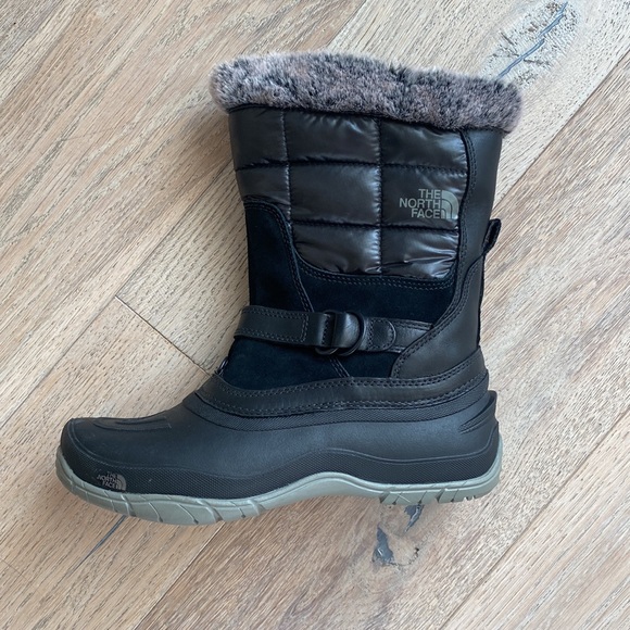 the North Face Shellista Puffer Women’s pull on boot 7 - Picture 2 of 4